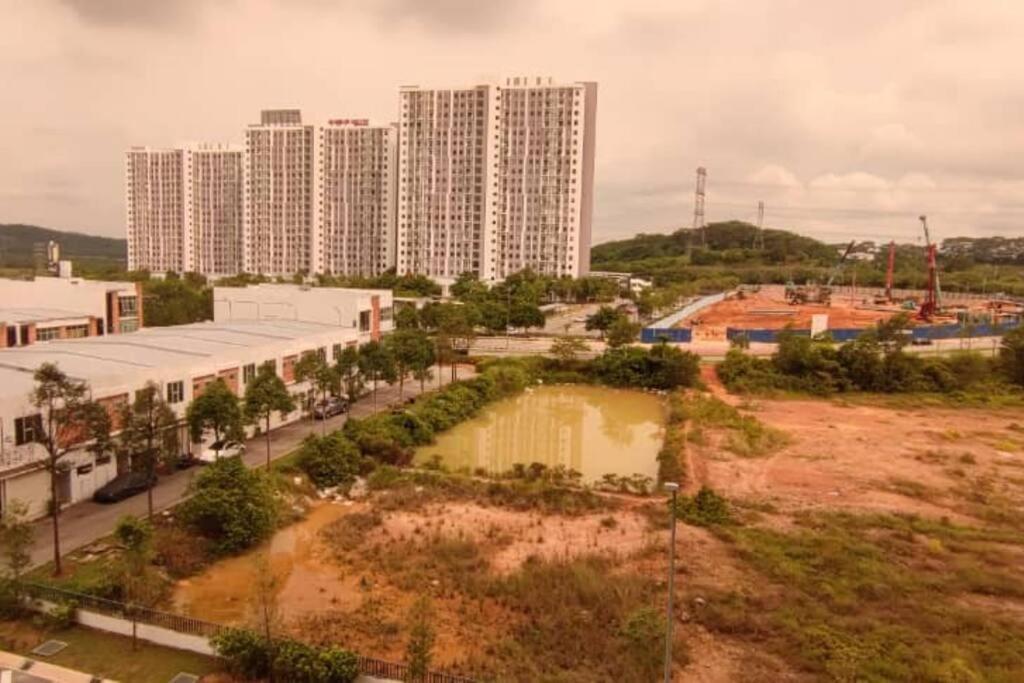 Hzb301-Selfcheck-In-Wi-Fi- Netflix- Parking- Pool-2 Bedroom- Klia, 7099 Sepang Extérieur photo